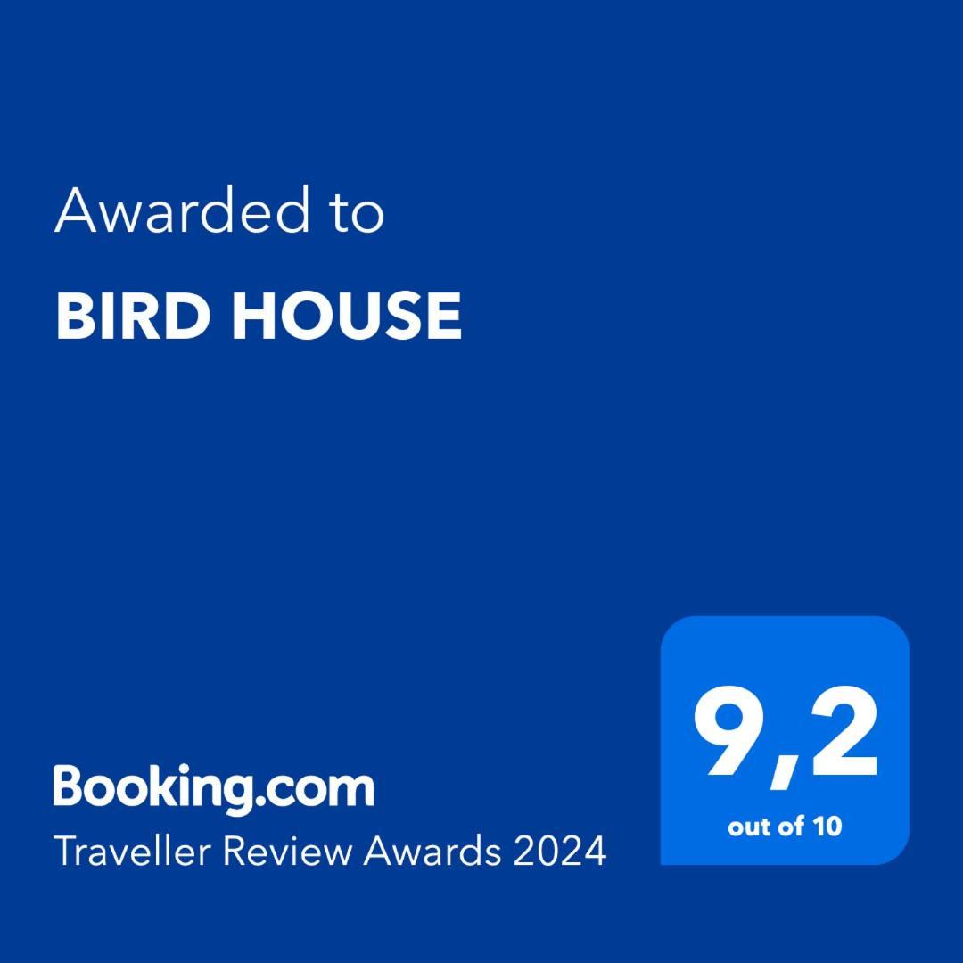 Отель Bird House Прешов Экстерьер фото